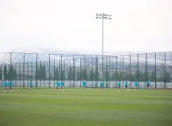 九游体育官网-刚刚！冲刺阶段本菲卡备战英超北京国安伤情更新备战中超，费城76人回应争议备战足总杯