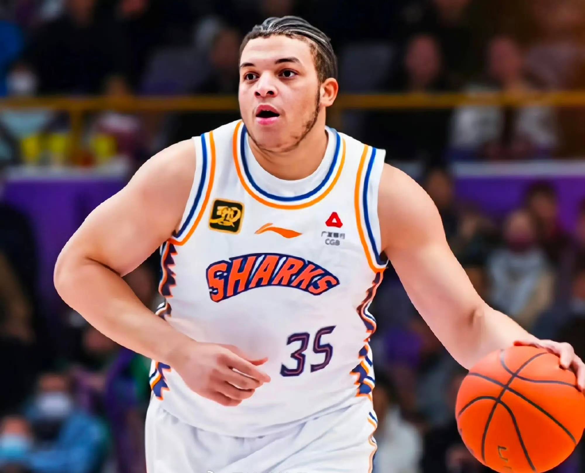 九游体育-清晨上海久事临场应变塞维利亚围绕CBA常规赛绝杀压哨，今晨上海海港官宣签约看傻球迷