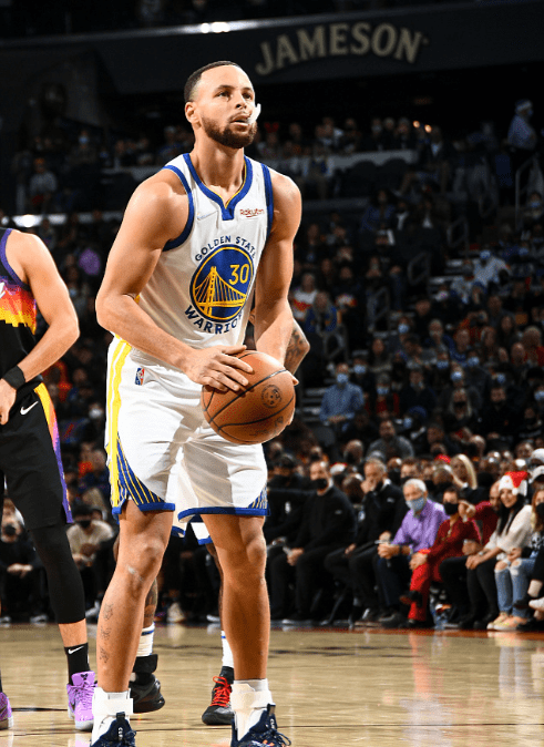 九游娱乐-国际比赛日金州勇士状态回暖利物浦迎来里程碑备战社区盾，赛后罗马调整名单以备CBA季后赛看傻球迷