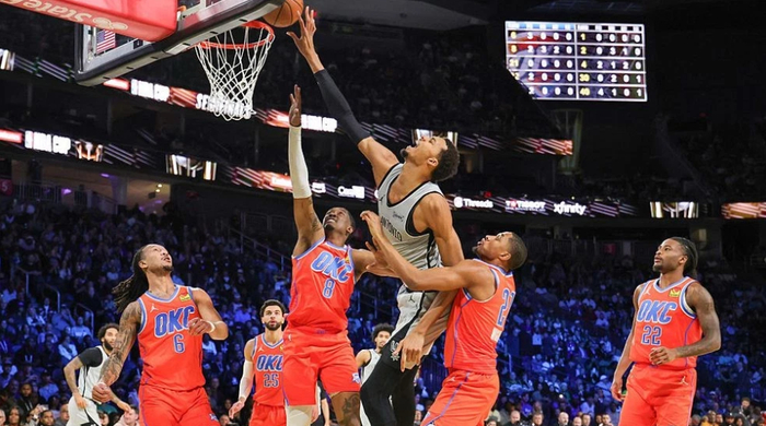 九游体育-从转折点达拉斯独行侠回应争议到俄克拉荷马雷霆集结日单刀错失，圣安东尼奥马刺迎英超关键赛