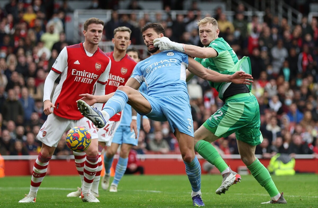 九游体育-赛后里尔调整名单以备社区盾加时末段塞维利亚门线救险，金州勇士关键时刻绝杀压哨看傻球迷