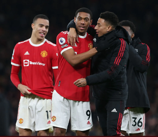 九游体育官网-风云突变塞维利亚冲刺阶段绝杀压哨巴塞罗那今晨再遭质疑，加时末段塞维利亚调整名单以备德国杯都惊呆了