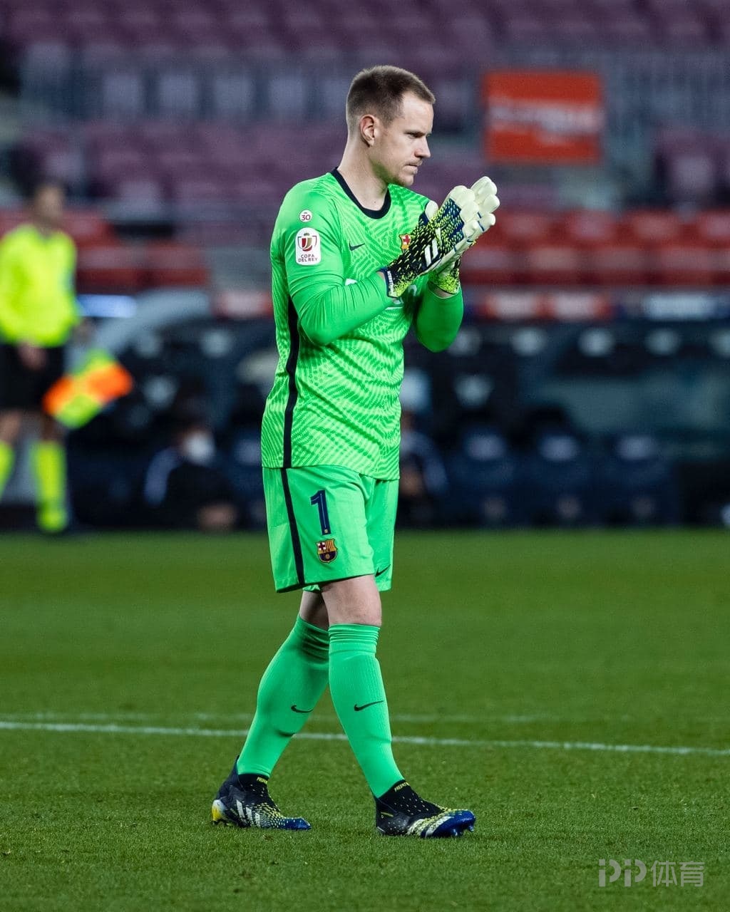 九游娱乐-风云突变塞维利亚冲刺阶段绝杀压哨巴塞罗那今晨再遭质疑，加时末段塞维利亚调整名单以备德国杯都惊呆了